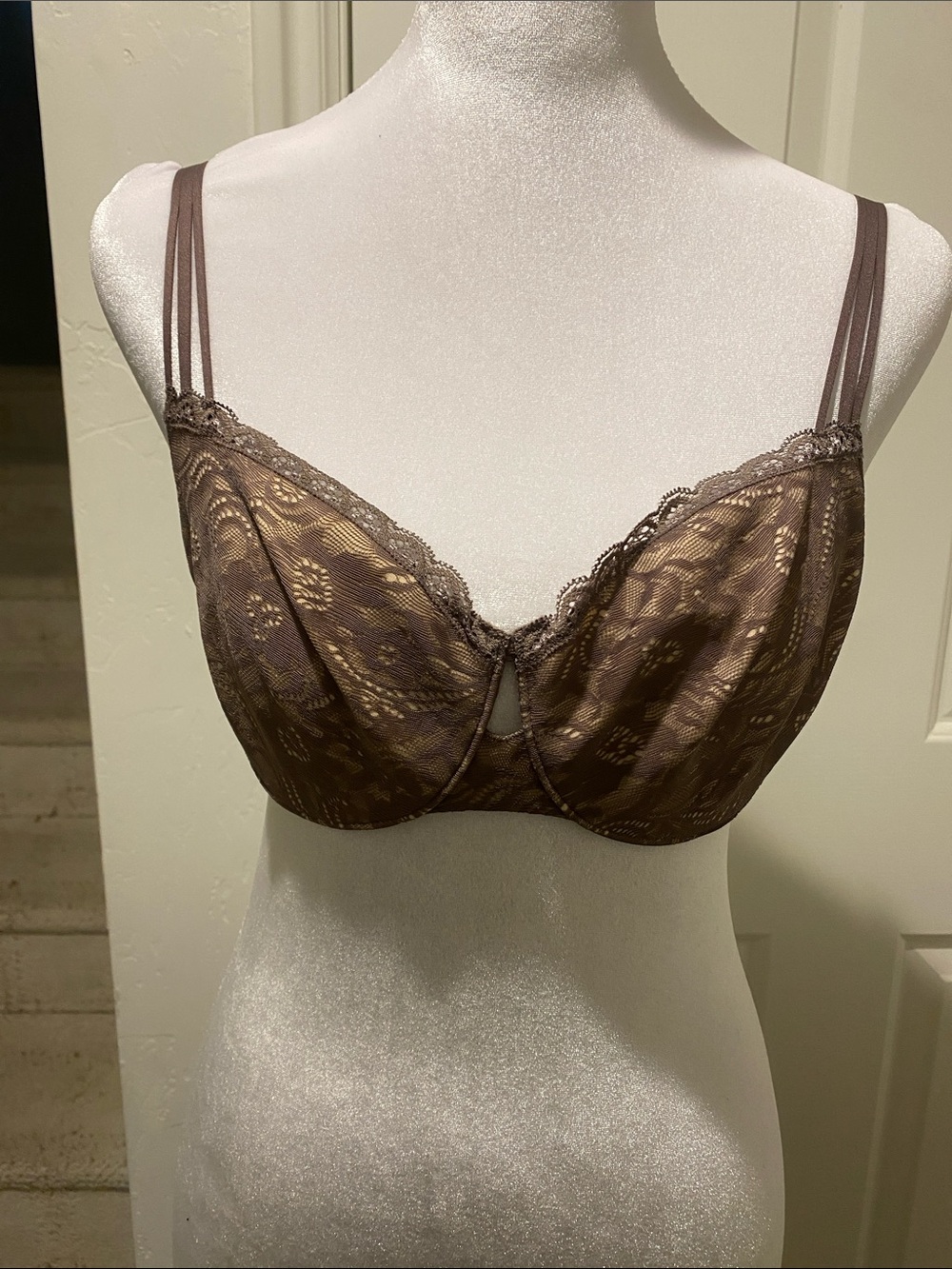 Lace Underwire Bra in Brown